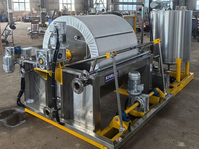 Предности ротирајућег вакуумског филтера у третману блата за индустрију заштите животне средине